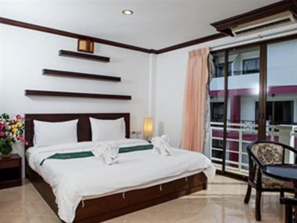 Triple Rund Place Hotel Patong Dış mekan fotoğraf