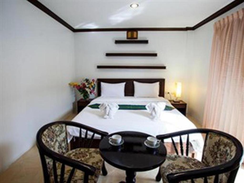 Triple Rund Place Hotel Patong Dış mekan fotoğraf