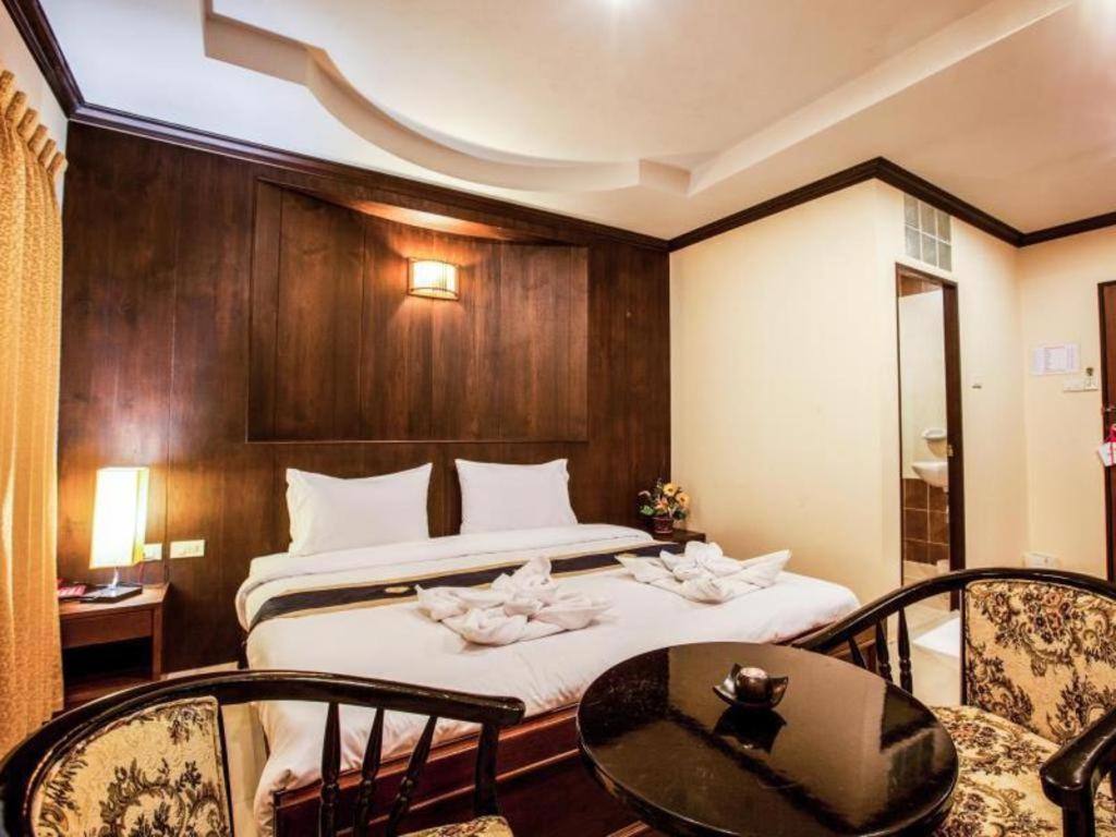 Triple Rund Place Hotel Patong Dış mekan fotoğraf
