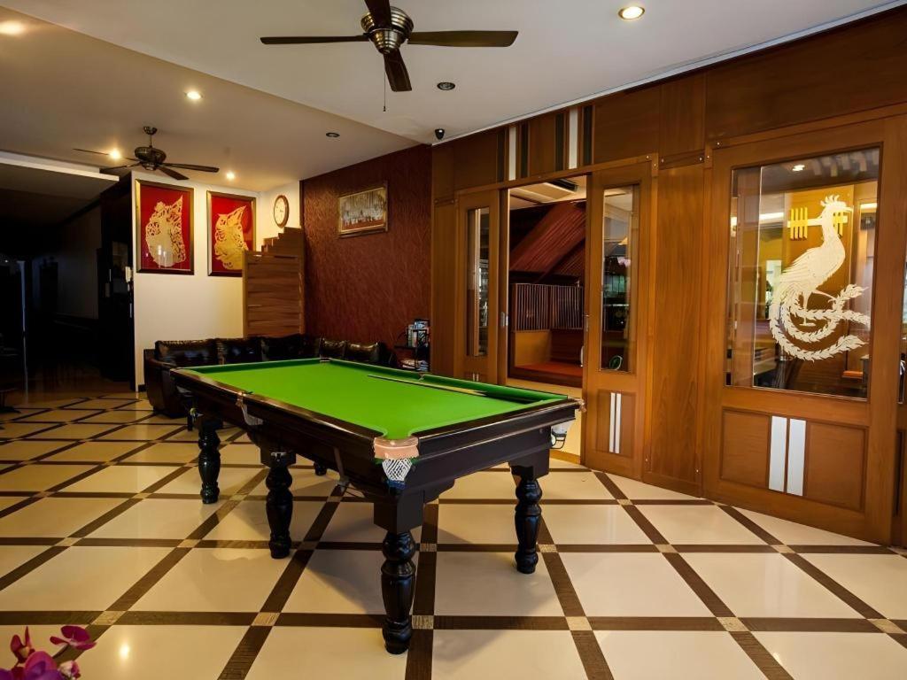 Triple Rund Place Hotel Patong Dış mekan fotoğraf
